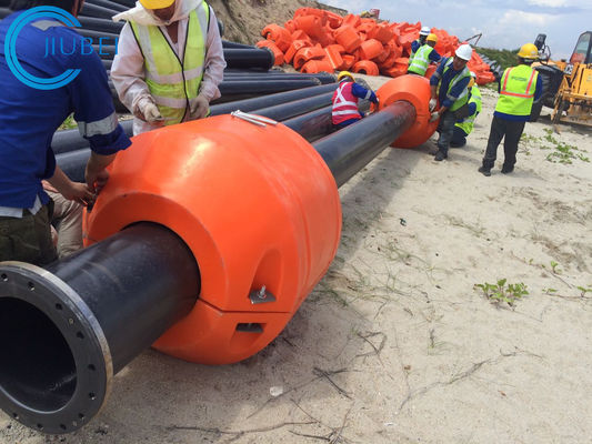 海の泡が充填された浚渫の管はオレンジ ホースが17-20のLtr 23-28cmを浮かべるPipefloatsを浮かべる